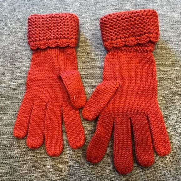 Calvin Klein Red Knit Gloves - Picture 3 of 5